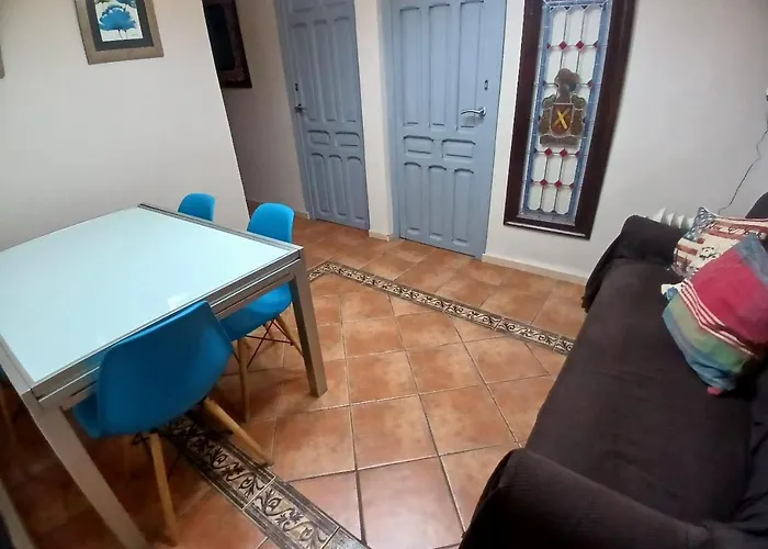 Budget And Lovely Rooms Macarena B